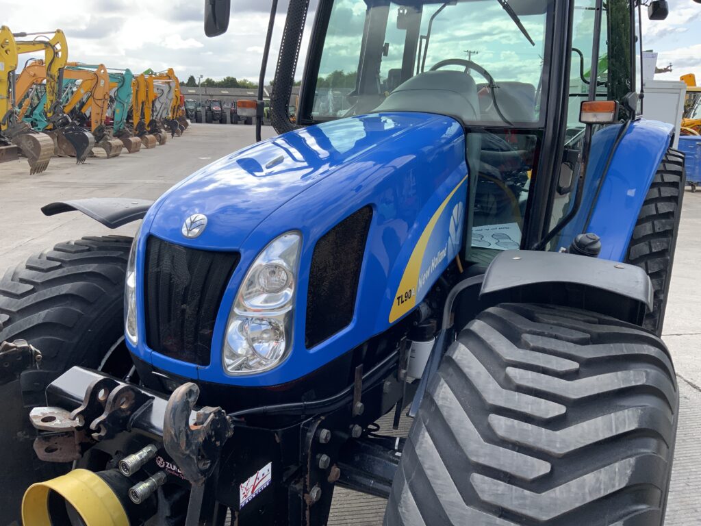 New Holland TL90A Tractor (ST25504)