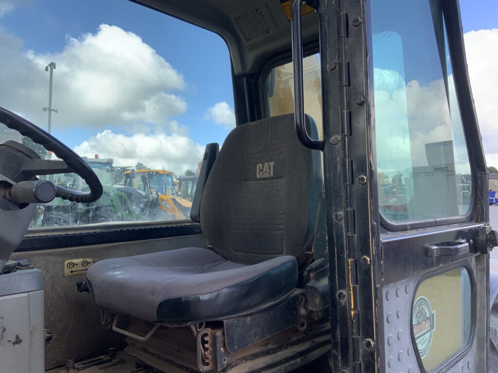 CAT TH62 Telehandler (ST27138)