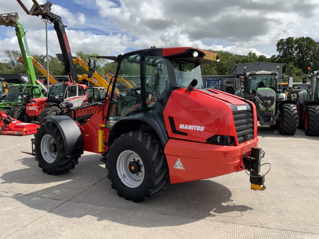 Manitou MLA-T. 533-145 V+ Pivot Steer Elite Telehandler (ST26901)
