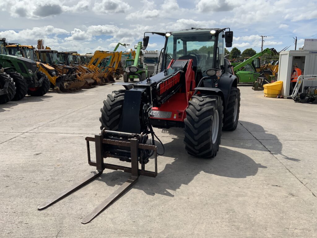 Manitou MLA-T. 533-145 V+ Pivot Steer Elite Telehandler (ST26901)