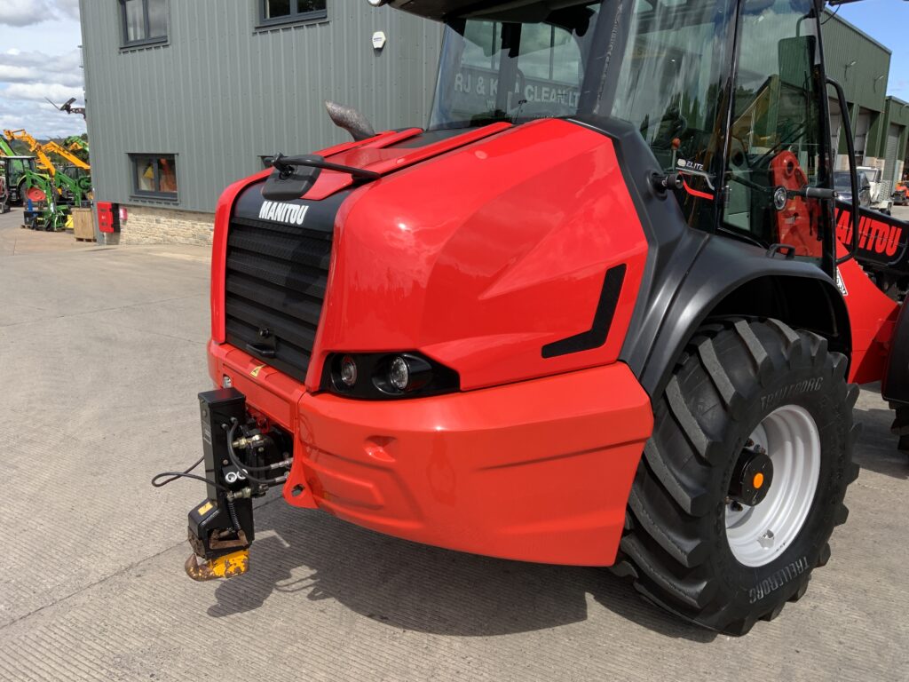 Manitou MLA-T. 533-145 V+ Pivot Steer Elite Telehandler (ST26901)