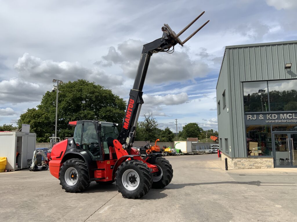 Manitou MLA-T. 533-145 V+ Pivot Steer Elite Telehandler (ST26901)
