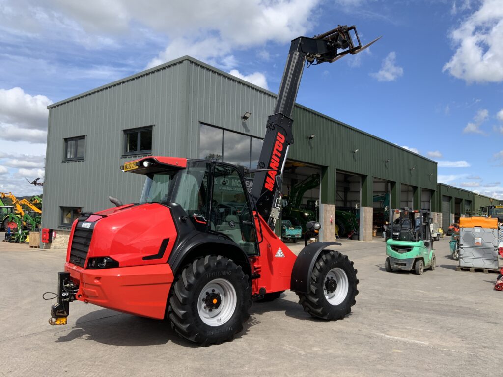Manitou MLA-T. 533-145 V+ Pivot Steer Elite Telehandler (ST26901)