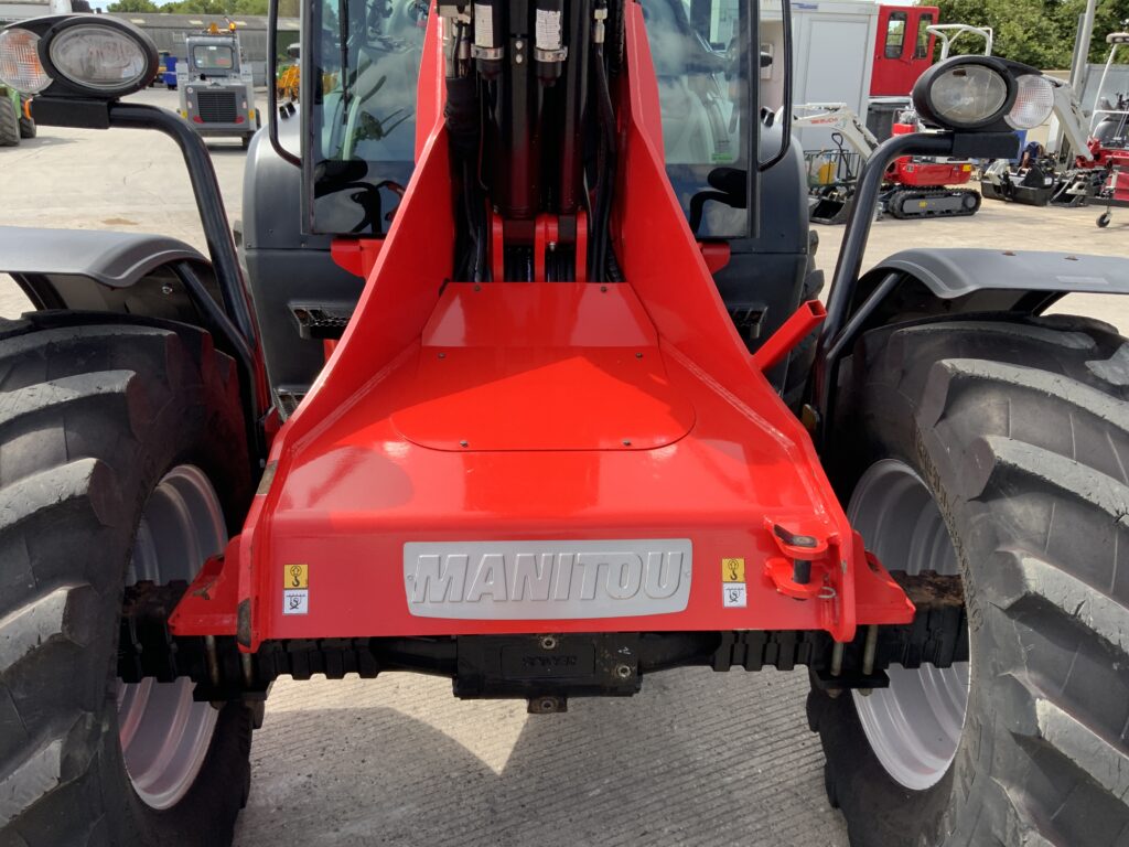 Manitou MLA-T. 533-145 V+ Pivot Steer Elite Telehandler (ST26901)