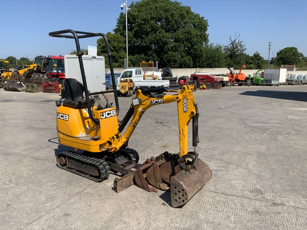 JCB 8008 CTS Digger (ST27243)