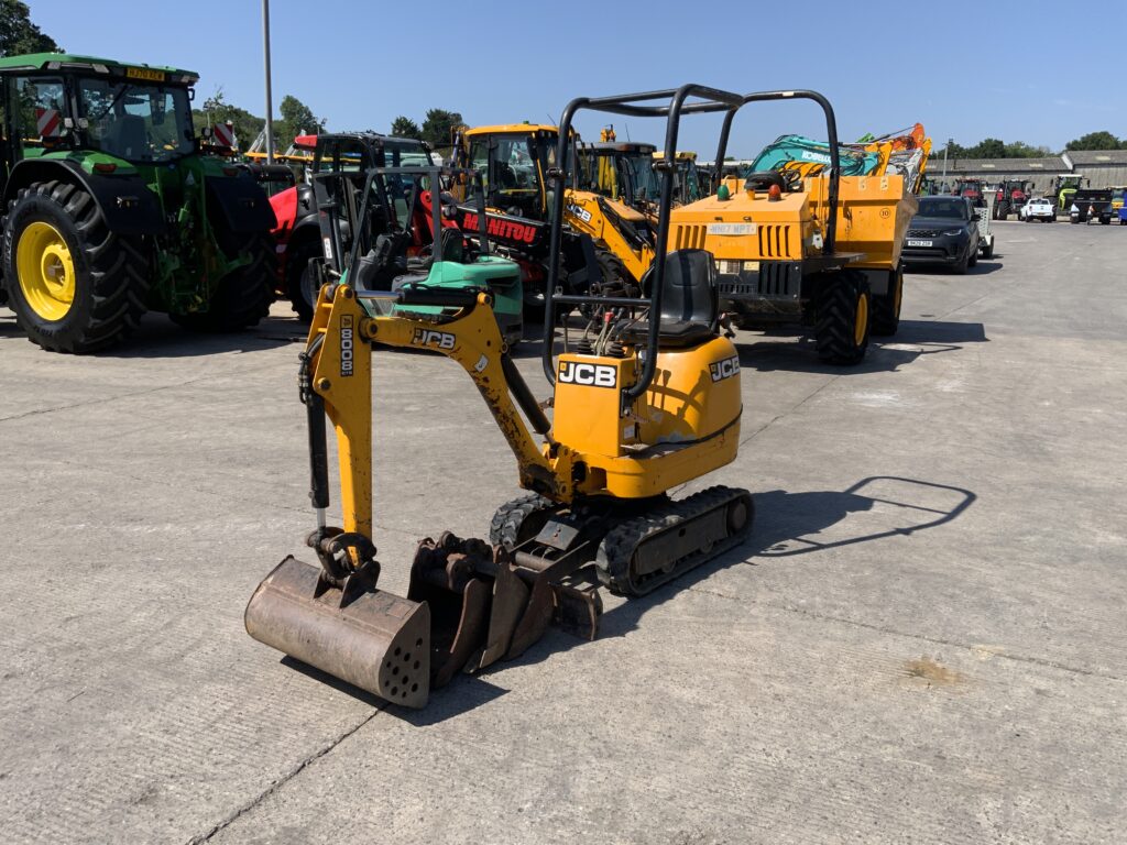 JCB 8008 CTS Digger (ST27243)