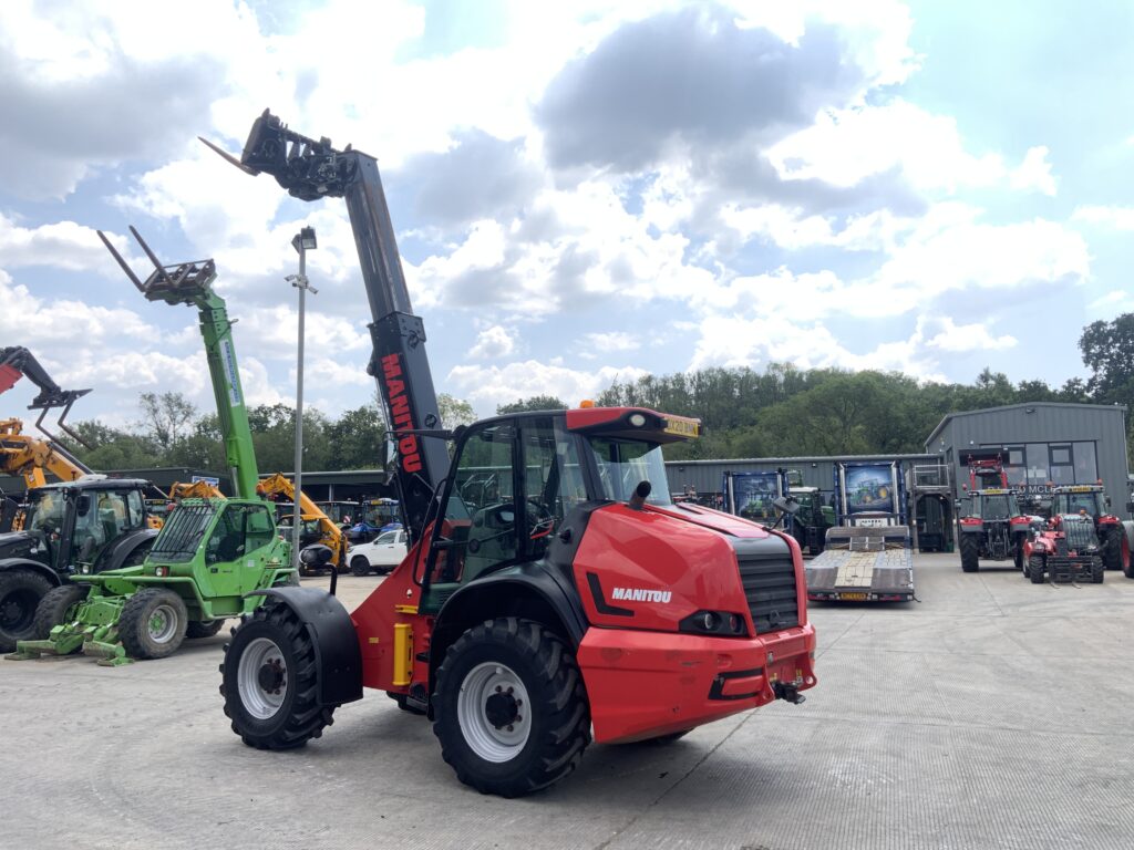 Manitou MLA-T 533-145 V+Elite Pivot Steer Telehandler (ST26638)