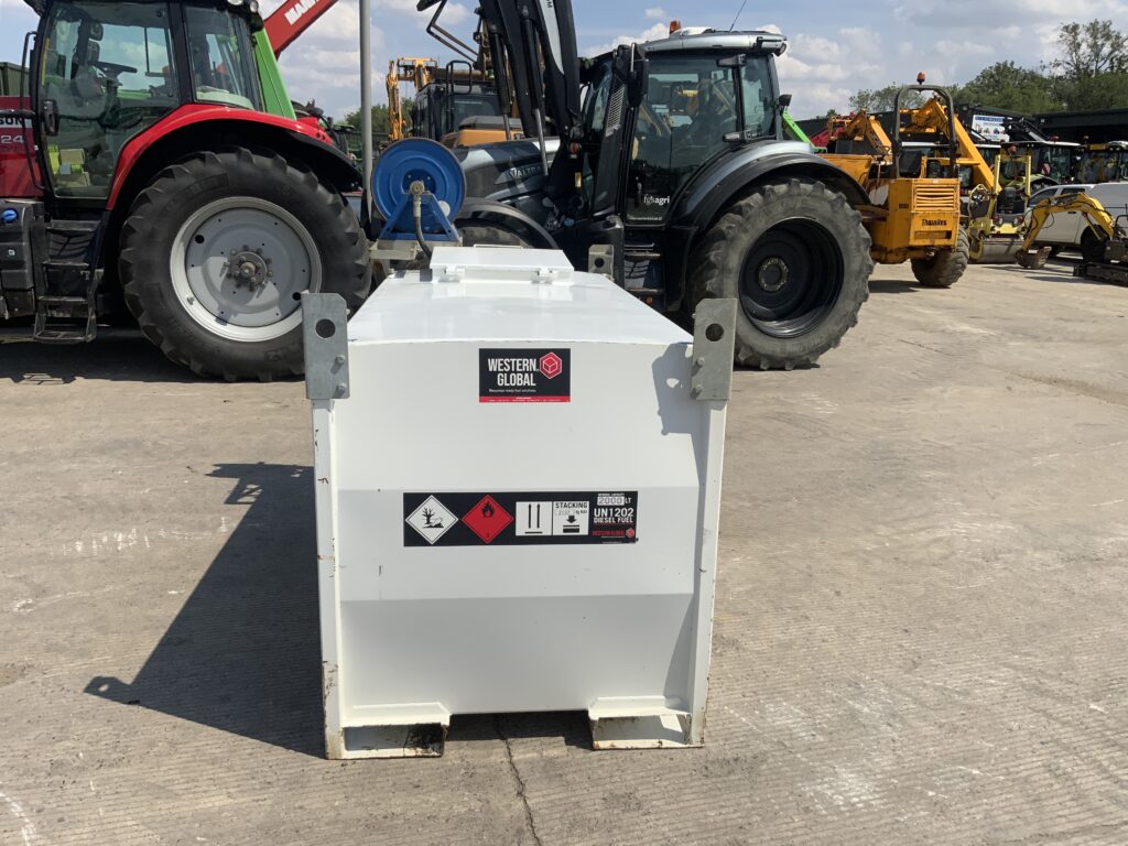 Western 2000ltr Trans Cube Bowser
