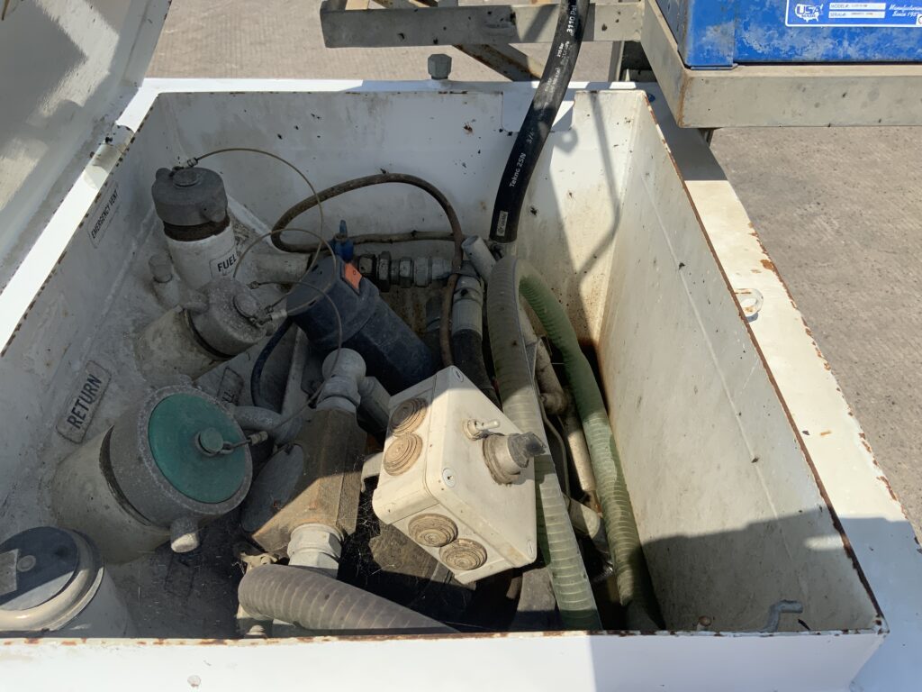 Western 2000ltr Trans Cube Bowser