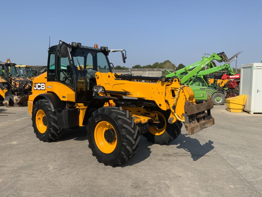 JCB TM320s Pivot steer Telehandler (ST26897)