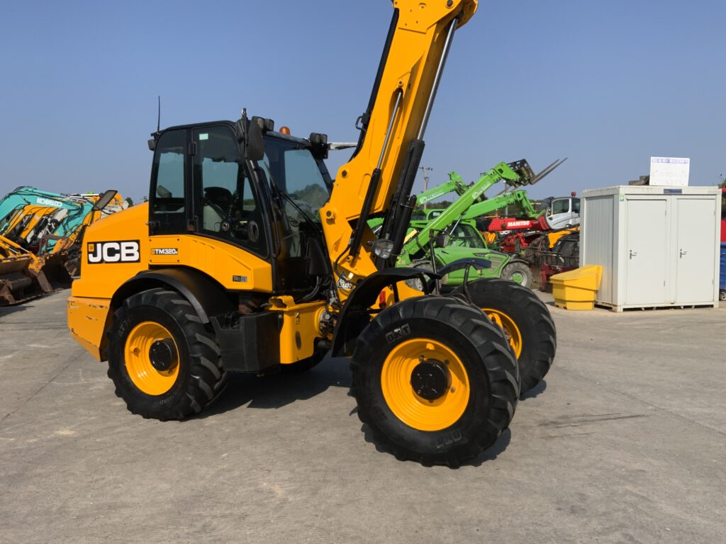 JCB TM320s Pivot steer Telehandler (ST26897)