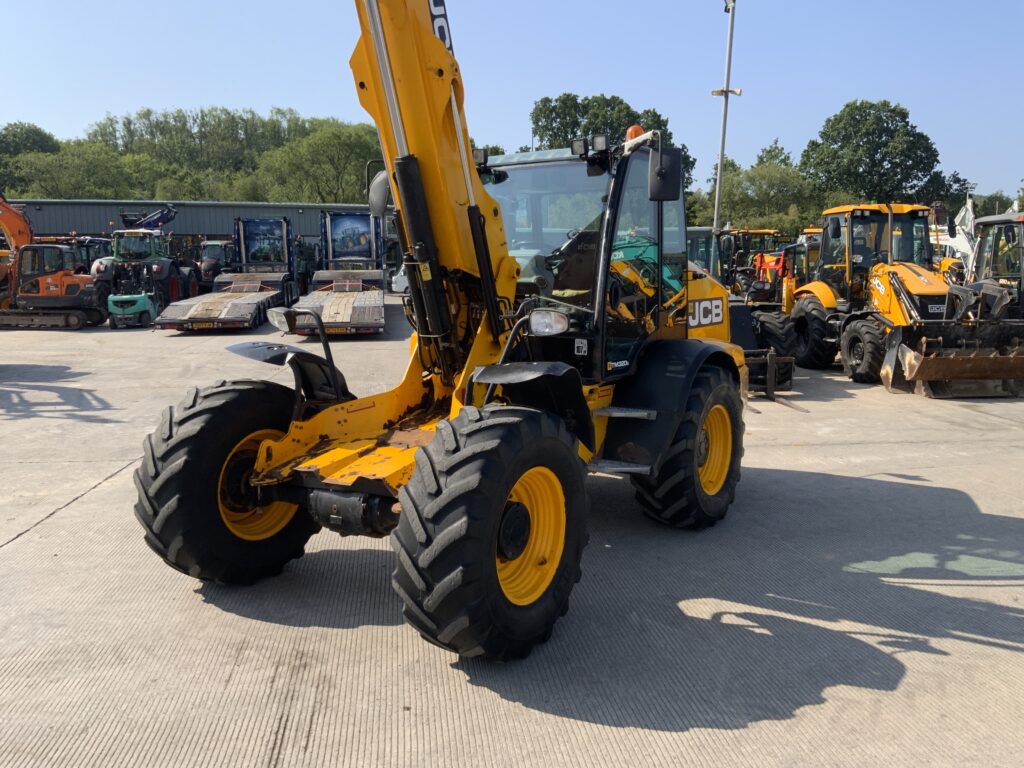 JCB TM320s Pivot steer Telehandler (ST26897)