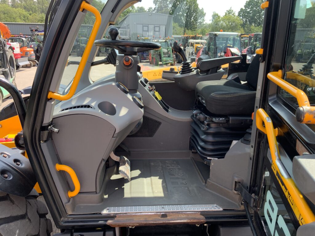 JCB 542-70 Agri Pro Telehandler (ST26782)