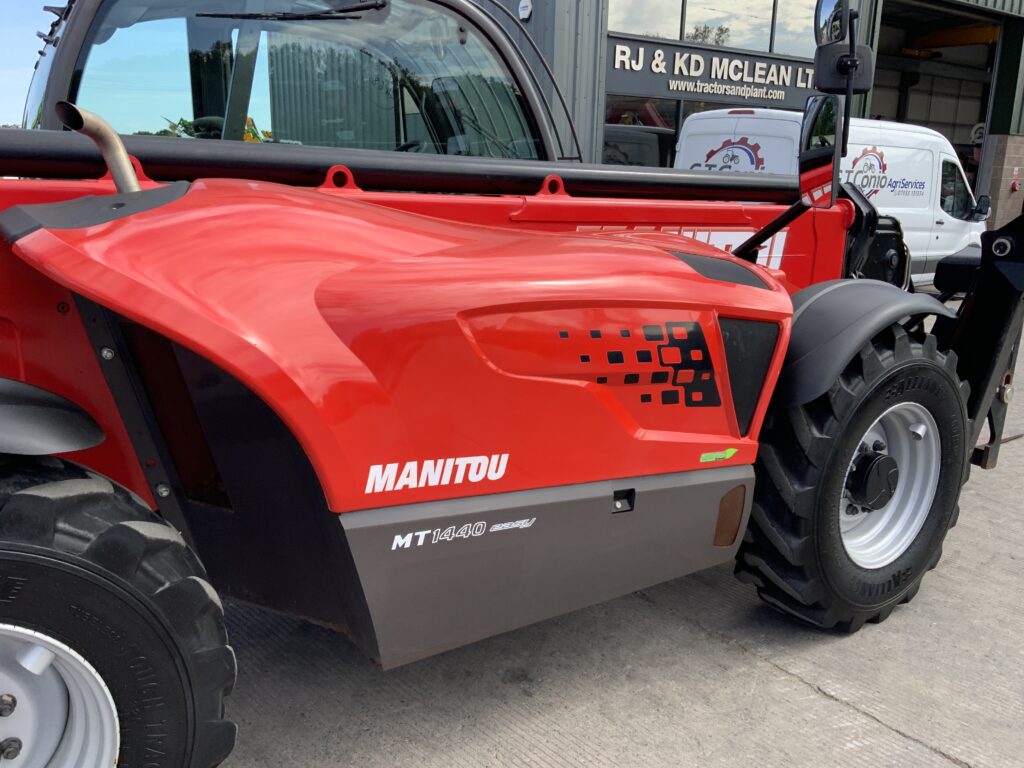 Manitou MT1440 Easy Comfort Telehandler (ST27205)