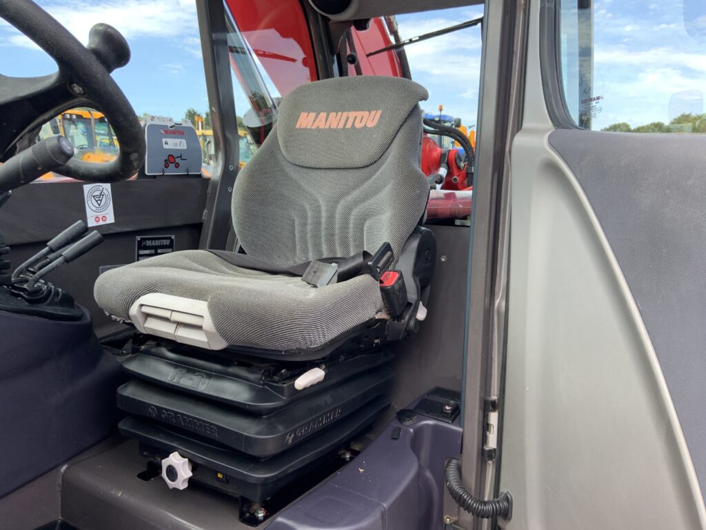 Manitou MT1440 Easy Comfort Telehandler (ST27205)