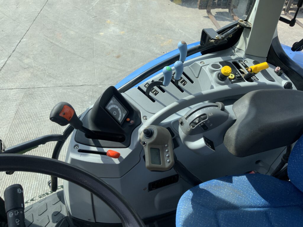 New Holland T6020 Tractor