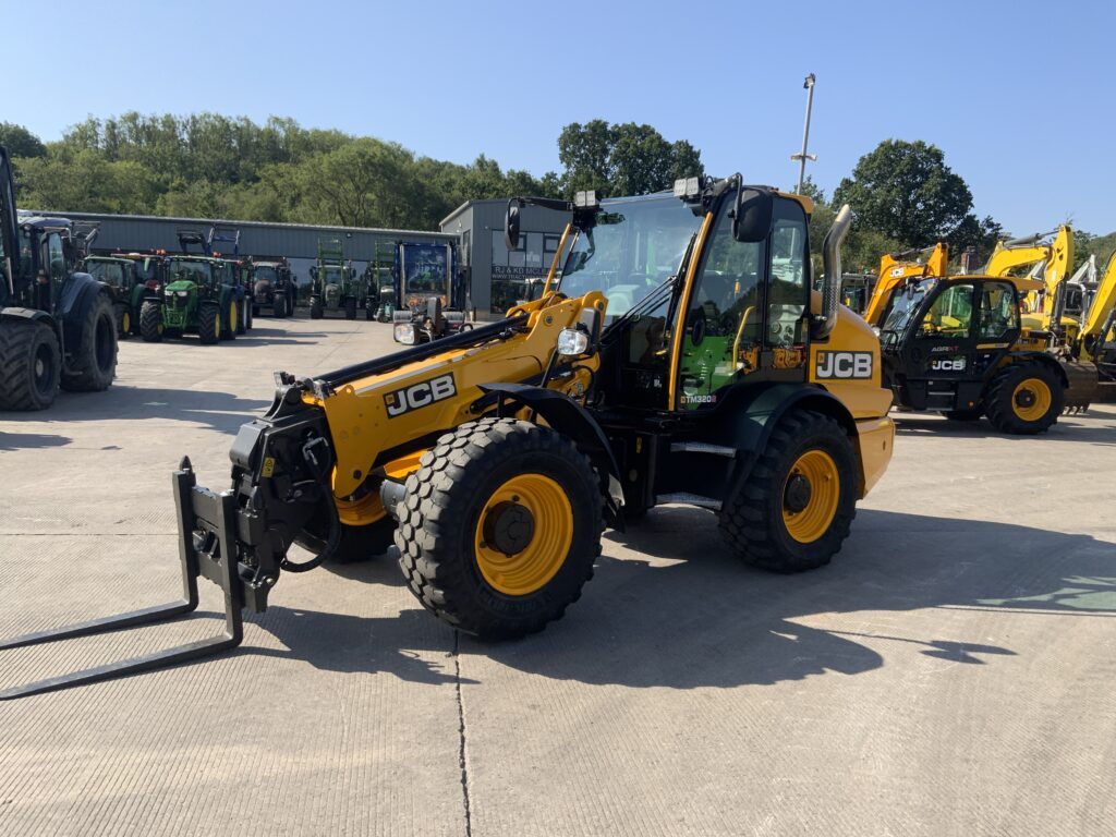 JCB TM320s Pivot Steer Contractor pro pack Telehandler (ST27204)