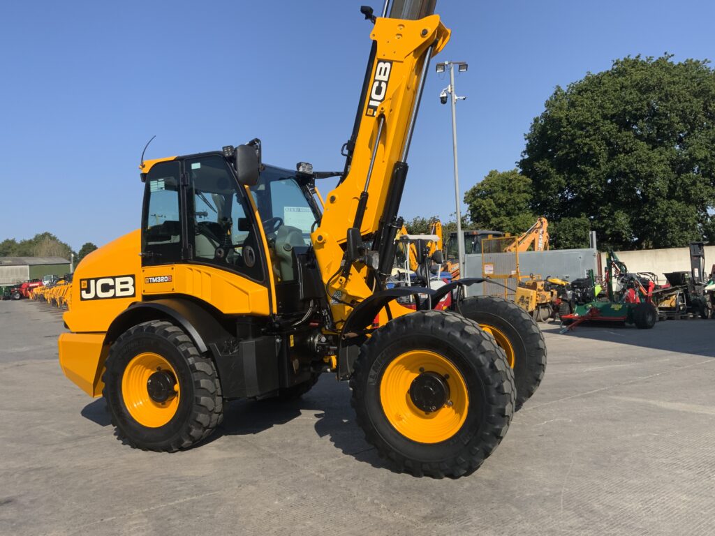 JCB TM320s Pivot Steer Contractor pro pack Telehandler (ST27204)