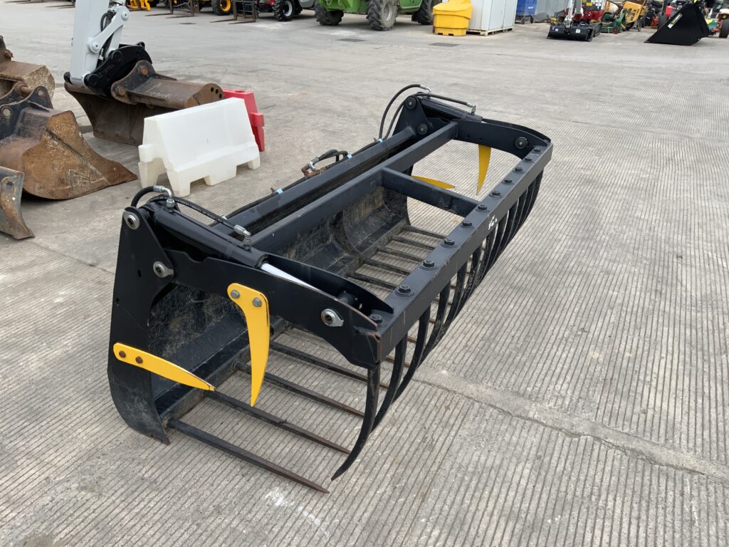 Quicke 7'6 Muck Grab
