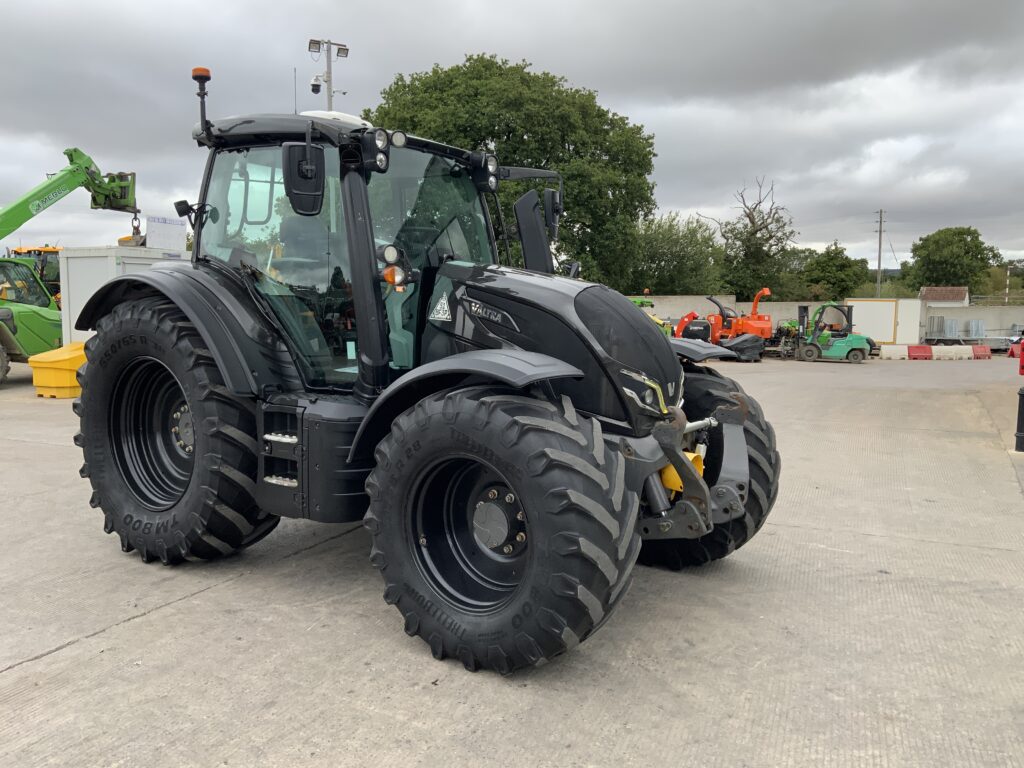 Valtra N175 Direct Tractor (ST26884)