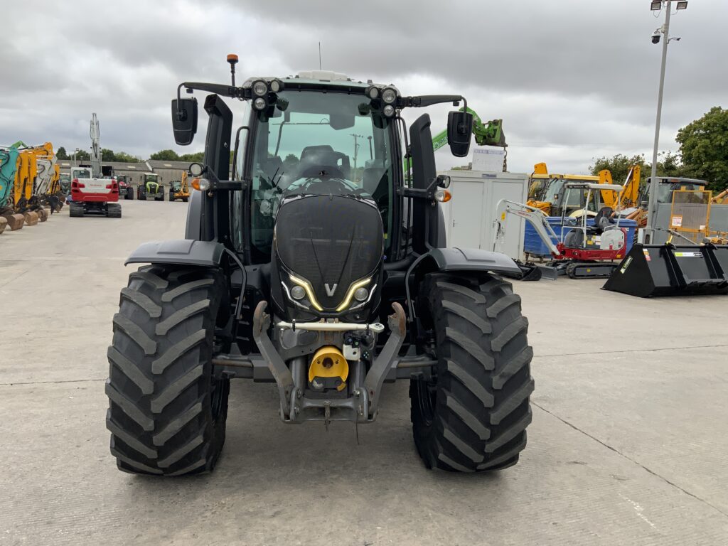 Valtra N175 Direct Tractor (ST26884)