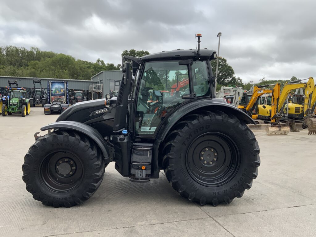 Valtra N175 Direct Tractor (ST26884)