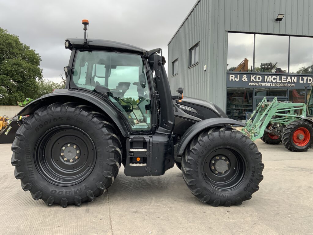 Valtra N175 Direct Tractor (ST26884)