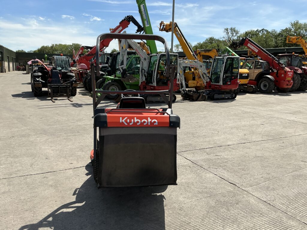 Kubota G261 Mower (ST27049)