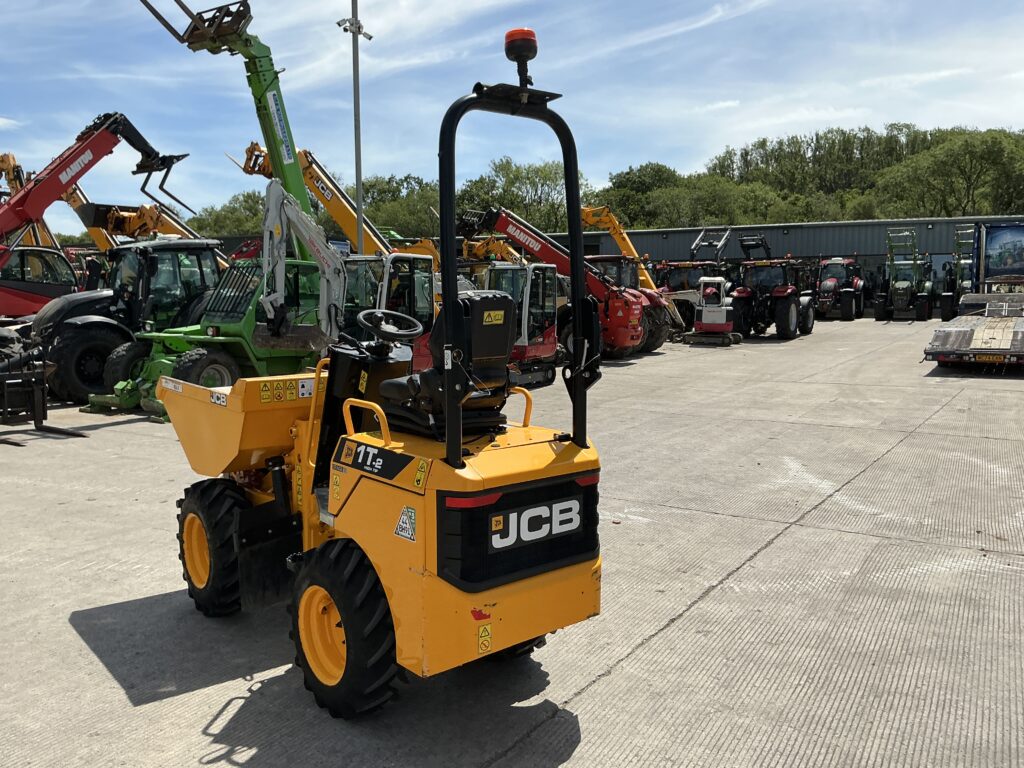 JCB 1 Tonne -2 Hi Tip Dumper (ST27098)