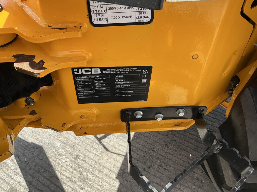 JCB 1 Tonne -2 Hi Tip Dumper (ST27098)