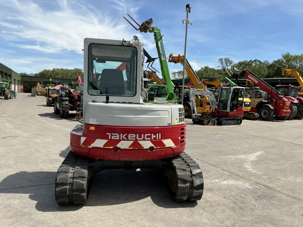 Takeuchi TB180 FR Digger (ST26877)