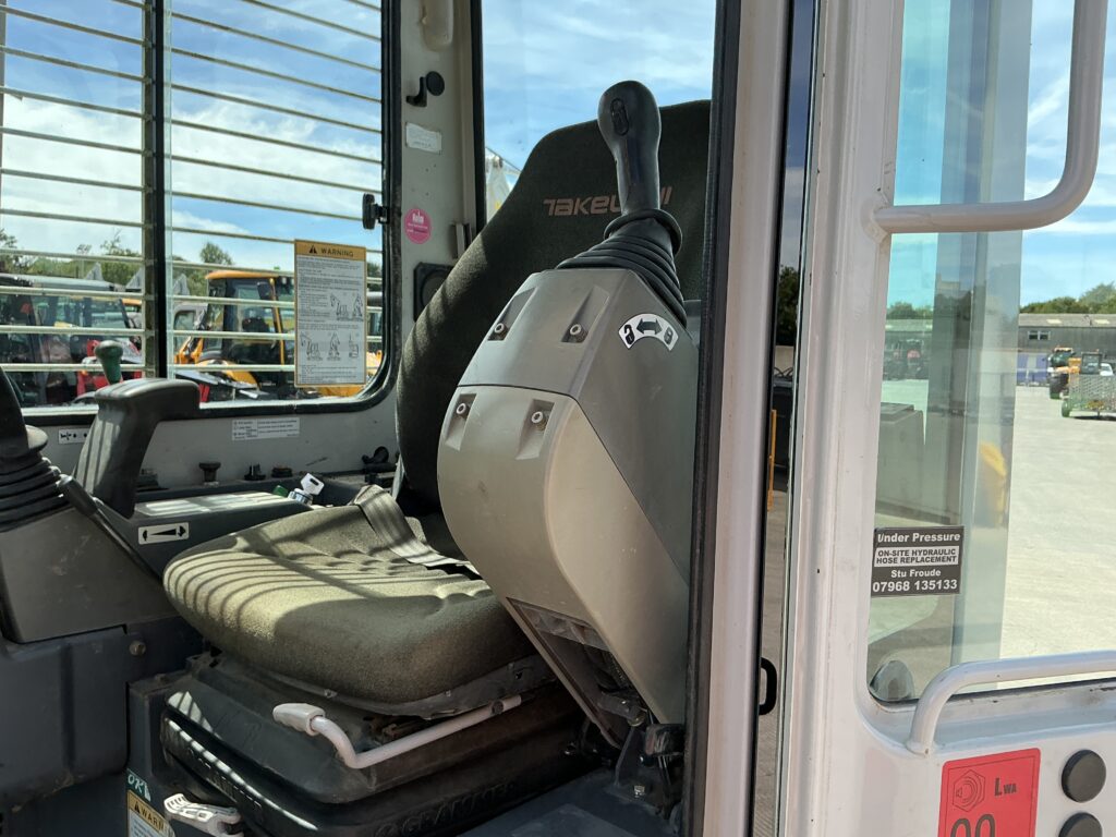 Takeuchi TB180 FR Digger (ST26877)