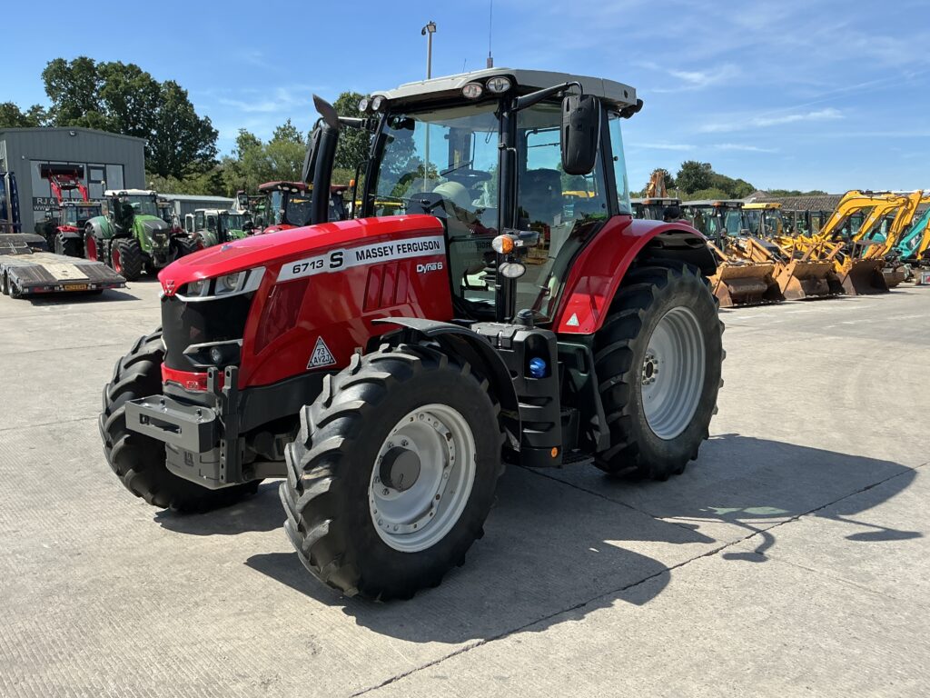 Massey Ferguson 6713S Dyna6 Tractor (ST27147)