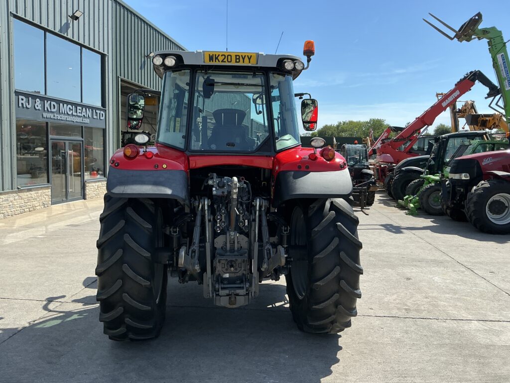 Massey Ferguson 6713S Dyna6 Tractor (ST27147)