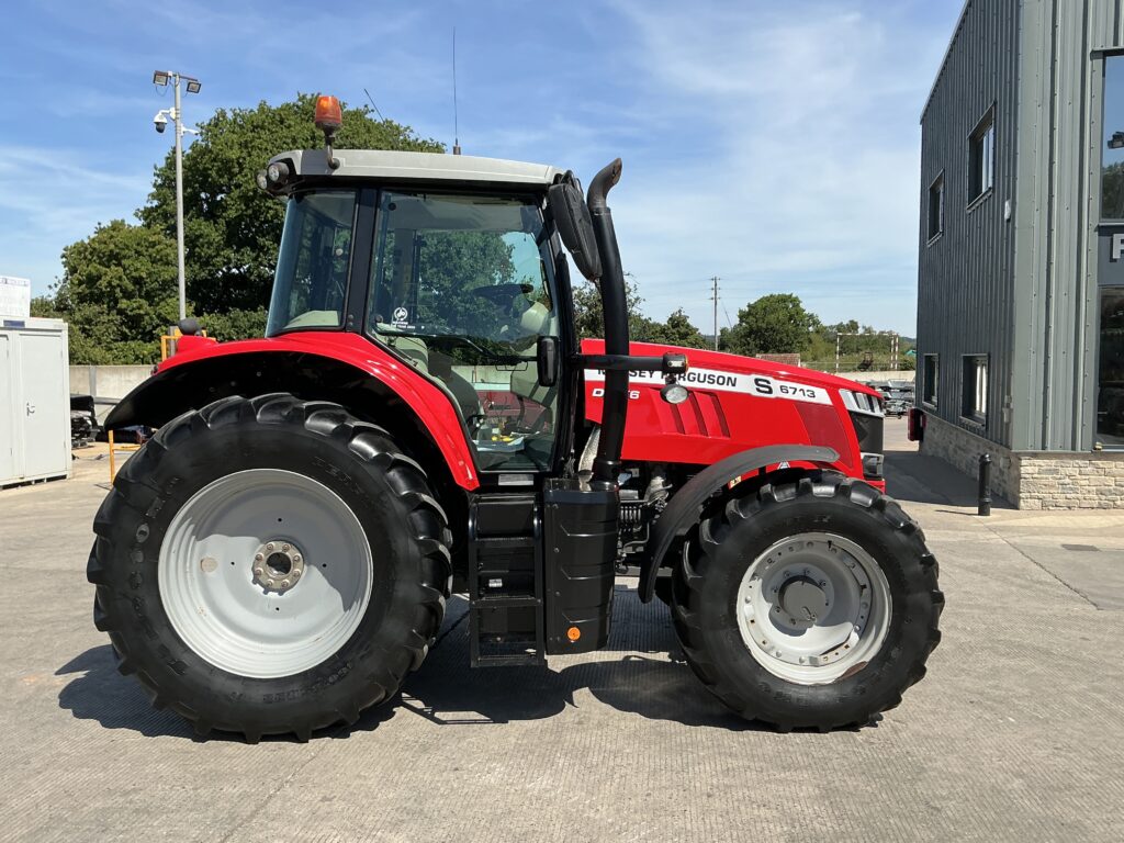 Massey Ferguson 6713S Dyna6 Tractor (ST27147)