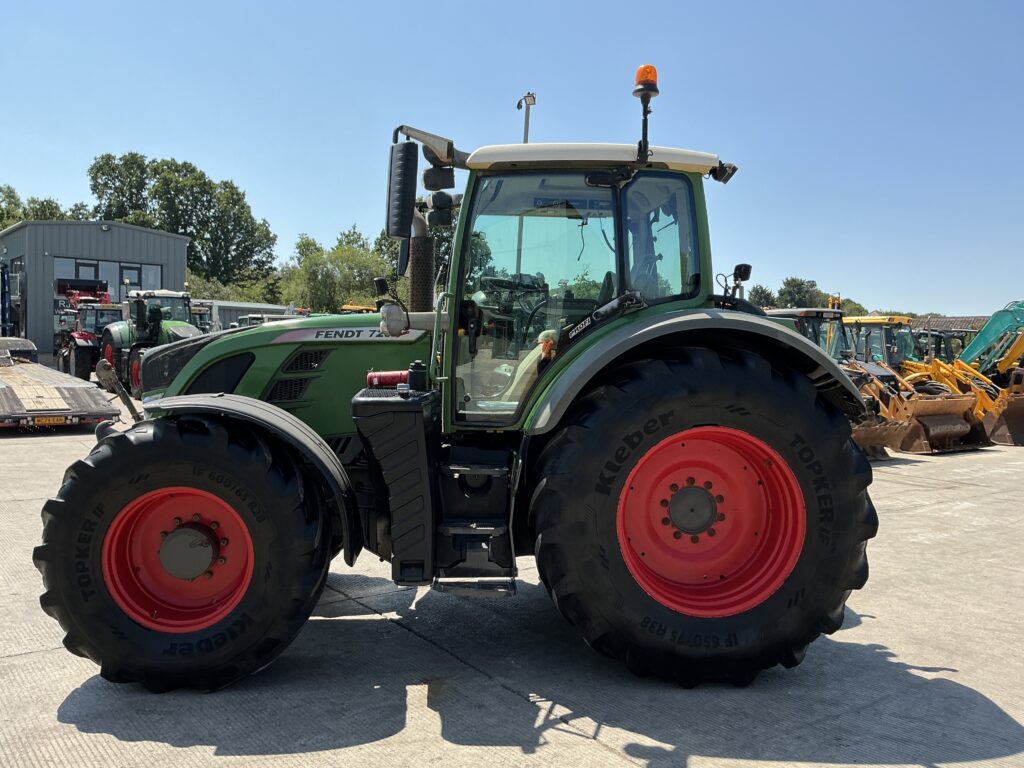 Fendt 720Profi Tractor (ST26620)