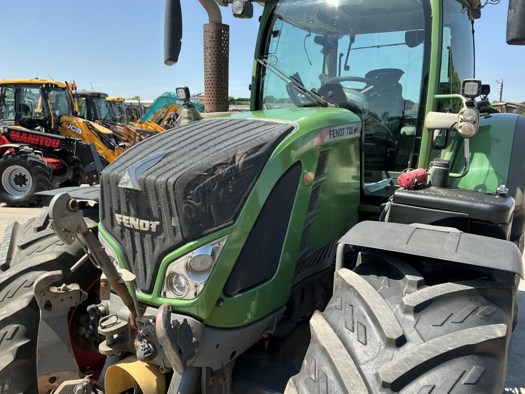 Fendt 720Profi Tractor (ST26620)