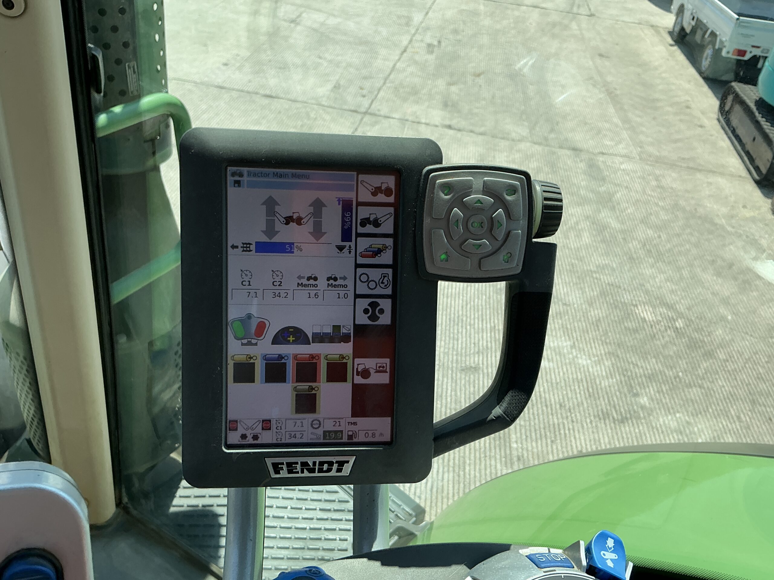 Fendt 720Profi Tractor (ST26620)