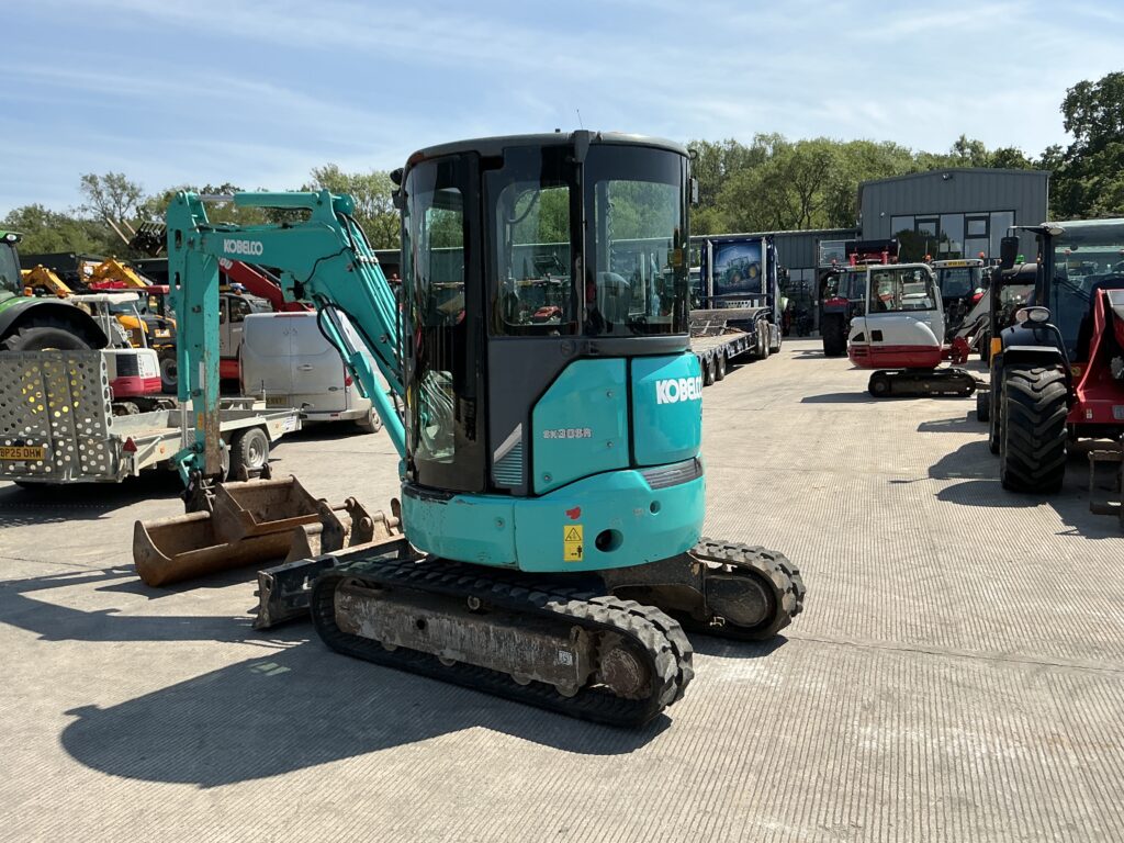 Kobelco SK30 SR-6 Digger (ST27001)
