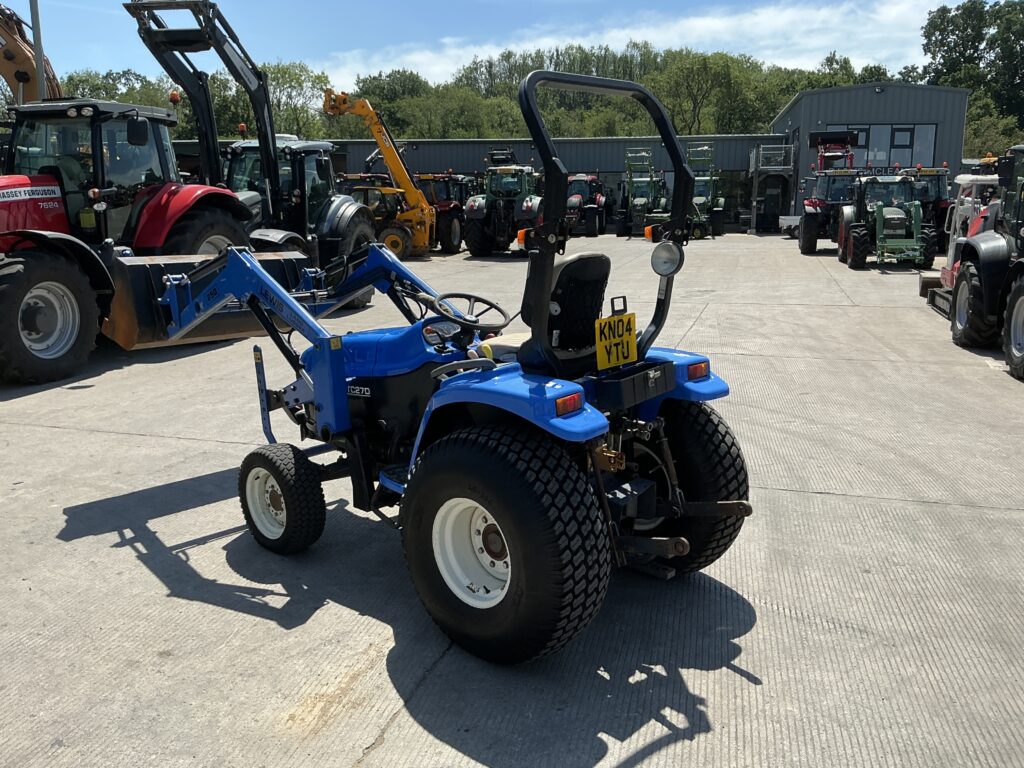 New Holland TC27D Compact Tractor (ST27187)