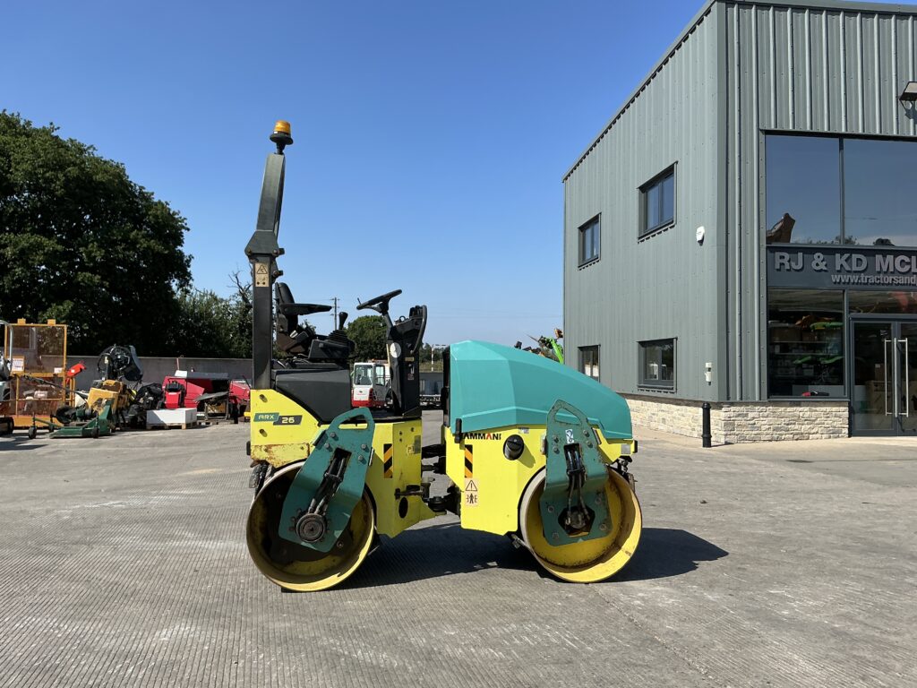Rollers Archives - RJ and KD McLean Ltd - Tractors and Plant