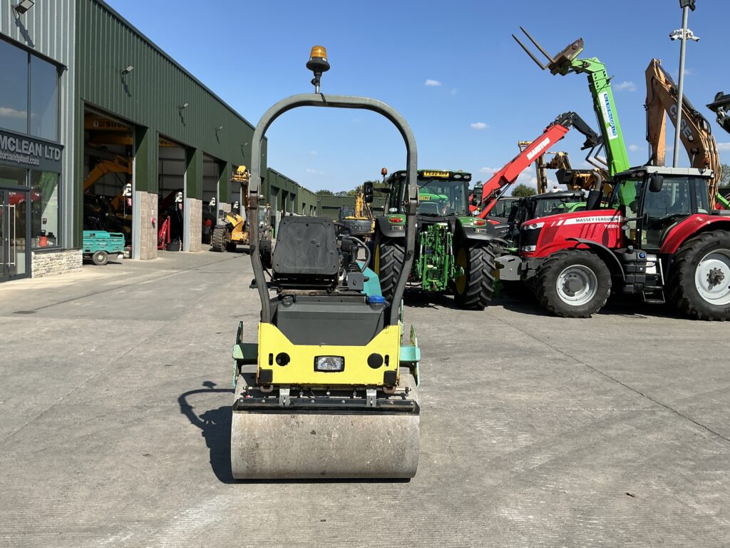 Rollers Archives - RJ and KD McLean Ltd - Tractors and Plant