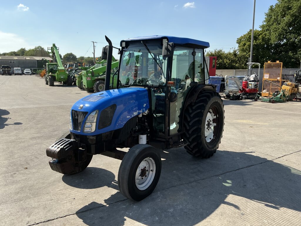 New Holland T4020 Tractor (ST26079)