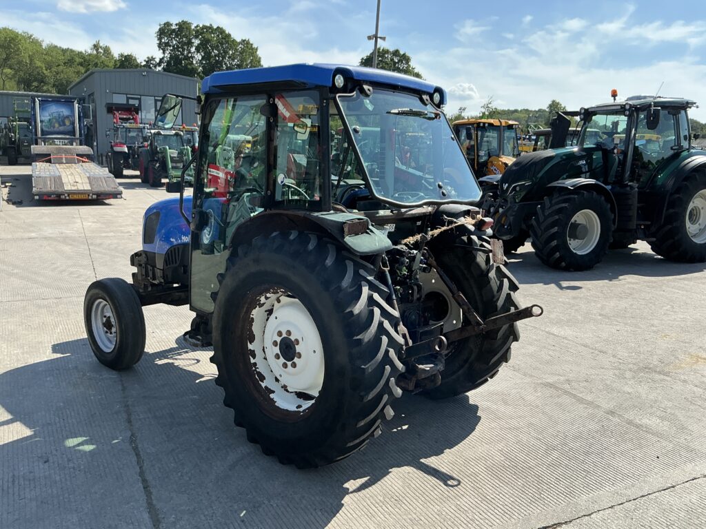 New Holland T4020 Tractor (ST26079)