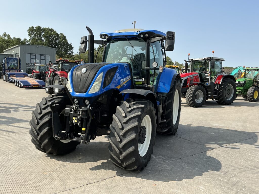 New Holland T7.245 Tractor (ST27151)