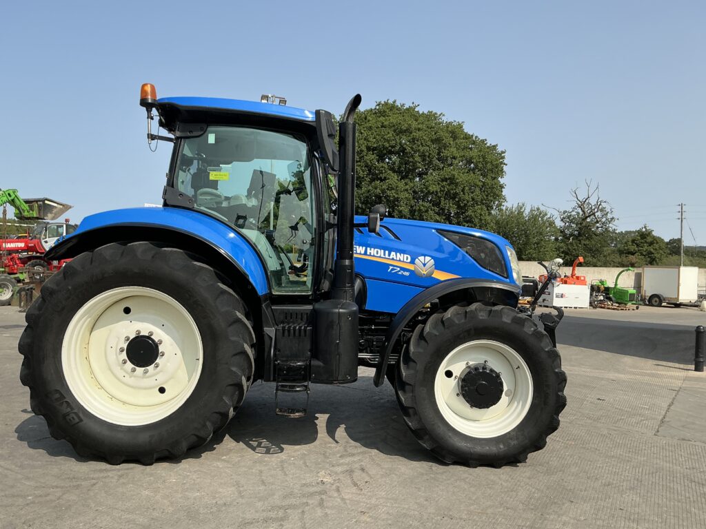 New Holland T7.245 Tractor (ST27151)