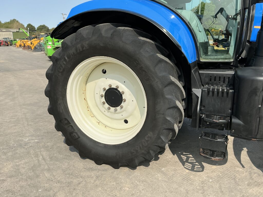 New Holland T7.245 Tractor (ST27151)