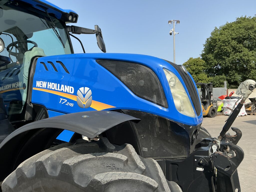 New Holland T7.245 Tractor (ST27151)