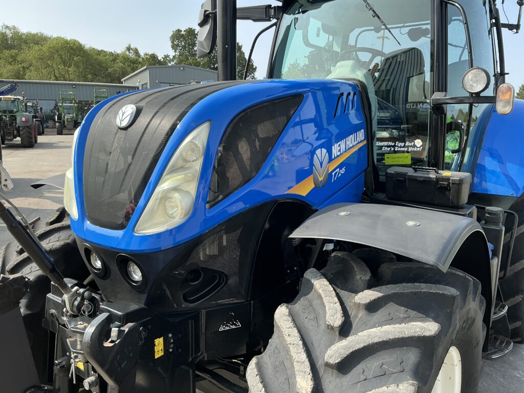 New Holland T7.245 Tractor (ST27151)