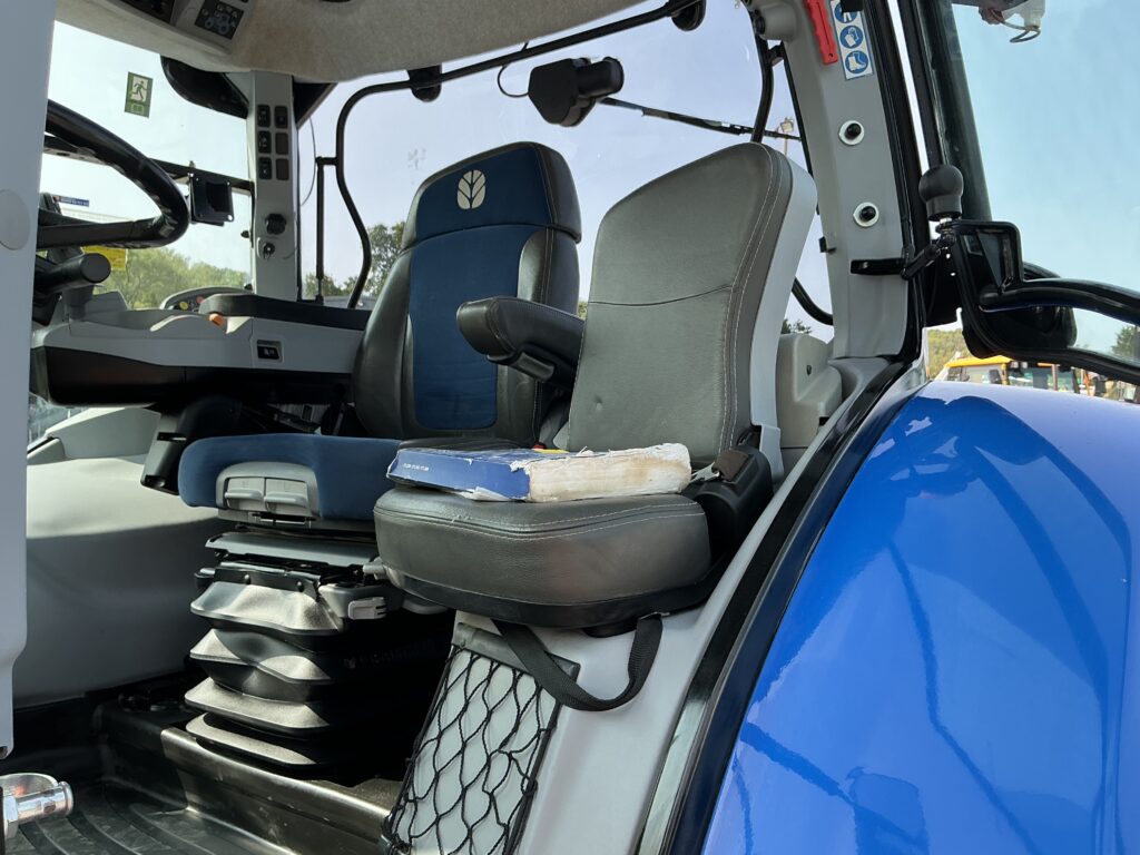 New Holland T7.245 Tractor (ST27151)